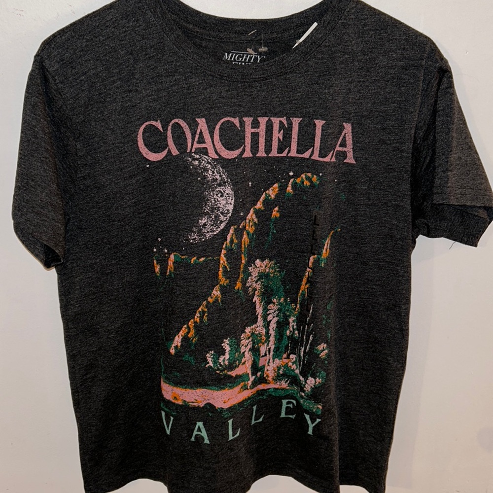 Mighty Fine Coachella Graphic T-Shirt Size Large